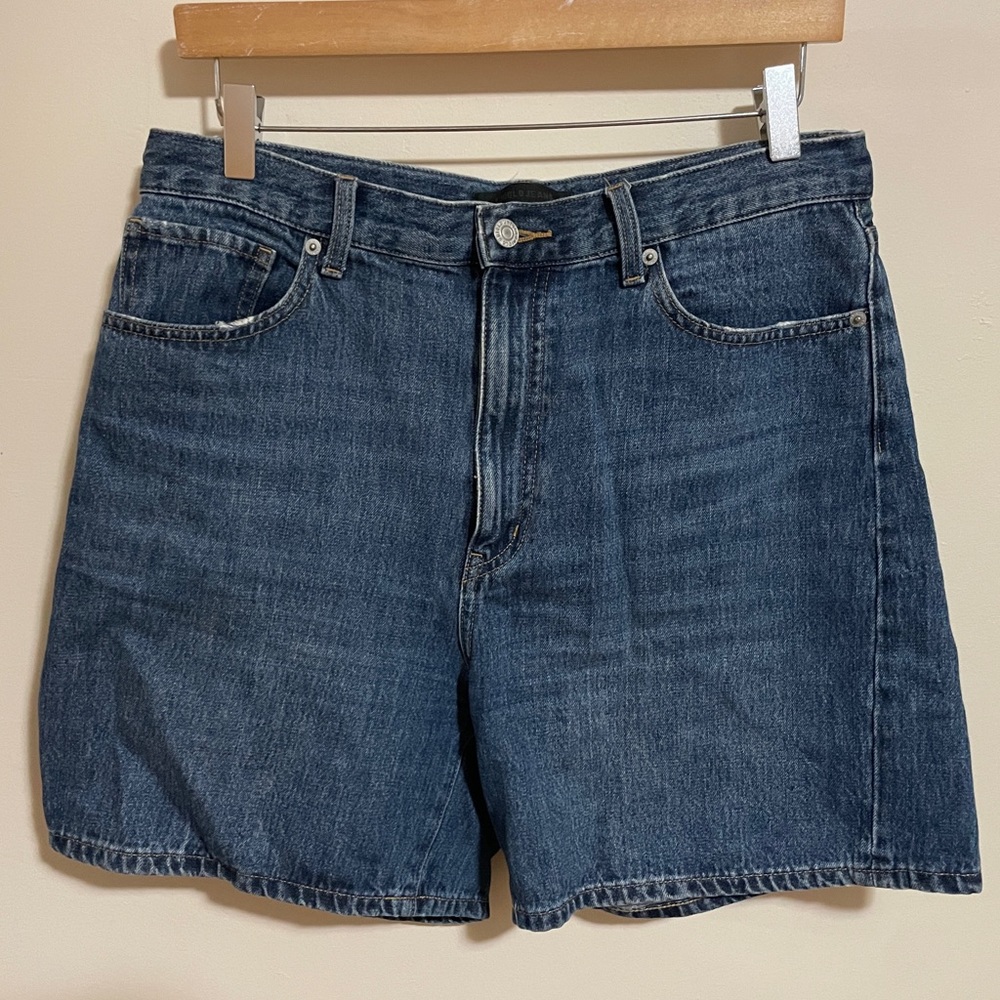 Uniqlo size 29 denim shorts